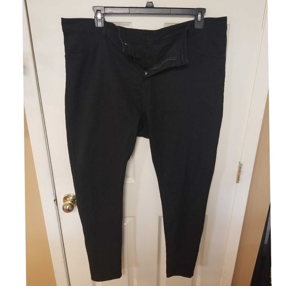 Rue21 Denim - EUC 18 Regular Rue 21 Black Skinny Jeans